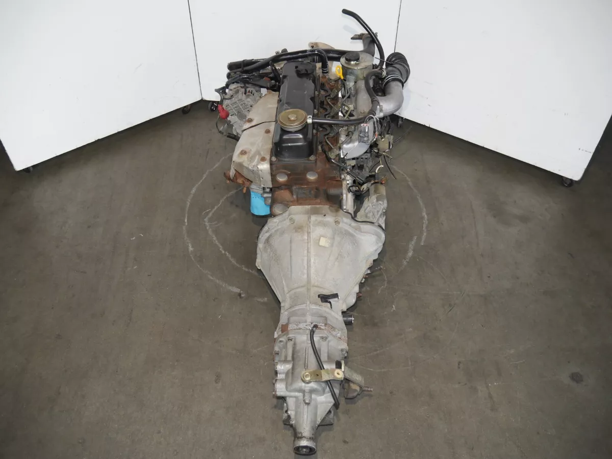 Nissan Pathfinder 2.7L 4cyl Diesel Engine TD27 Diesel Motor 2