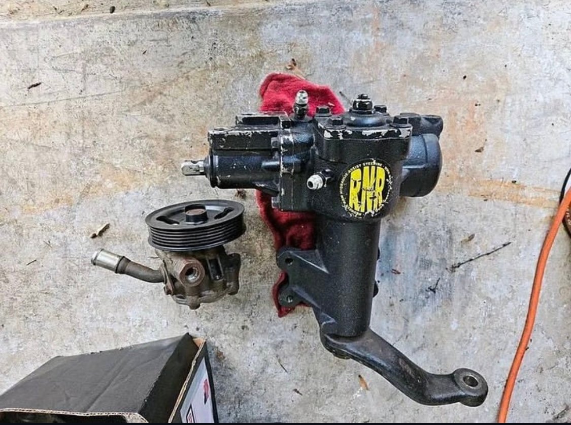 2013 Jeep Wrangler JKU Used Ported & Tapped Steering Gear Box – Heavy-Duty Upgrade 2