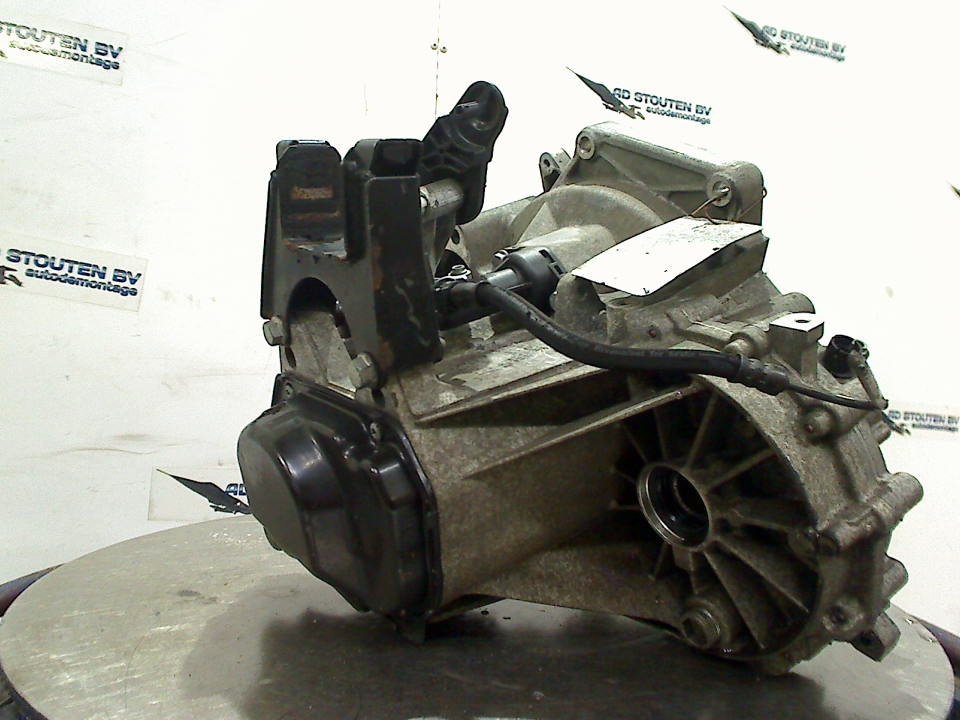 Audi A1 Sportback (8XA, 8XF) Manual Gearbox 5