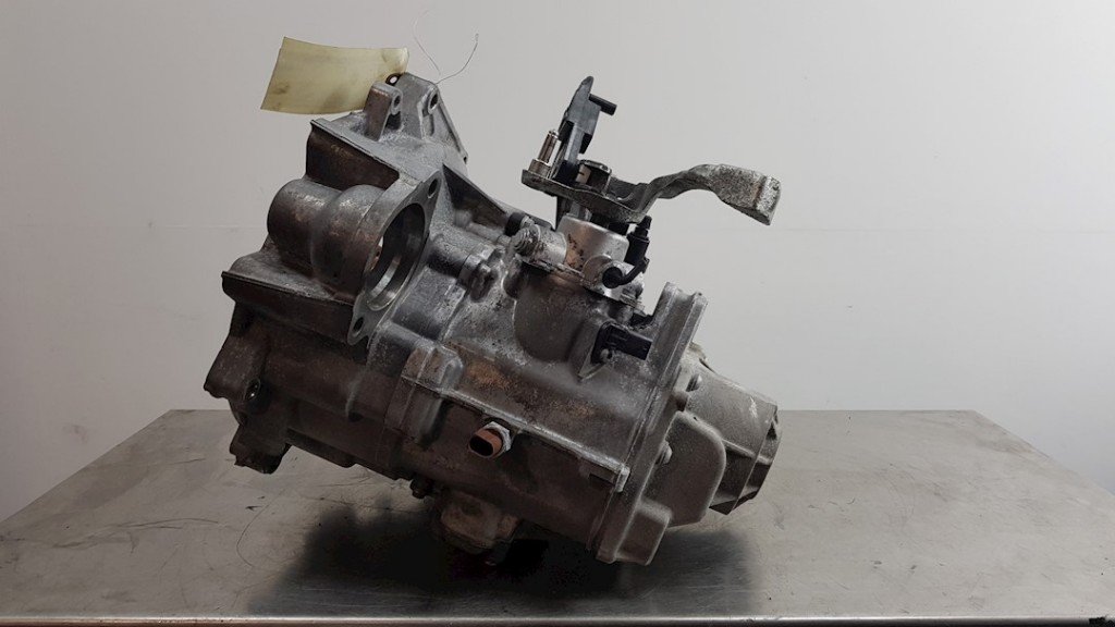 Audi A1 Sportback (8XA) Manual Gearbox 3